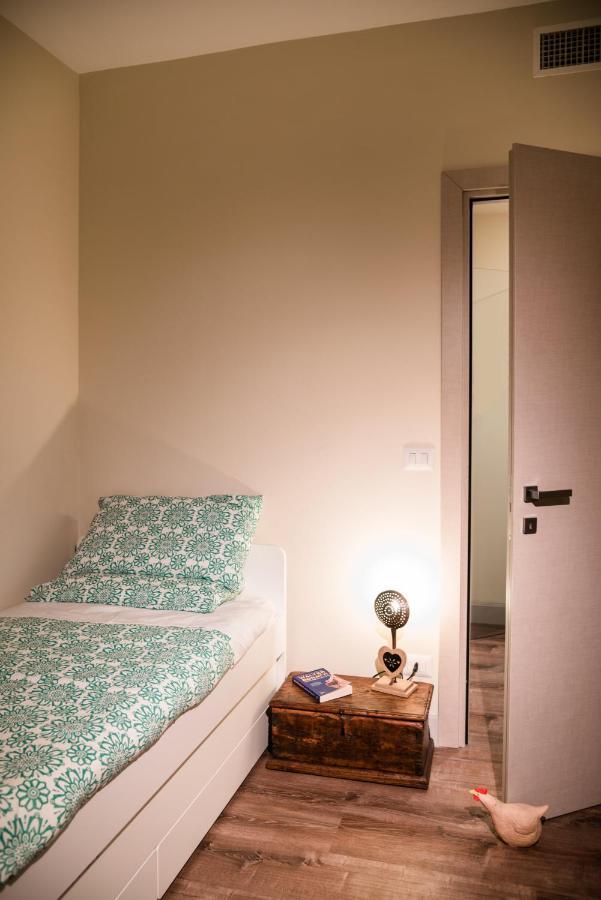 Cosy En Ville Apartment In Aosta Center Bagian luar foto